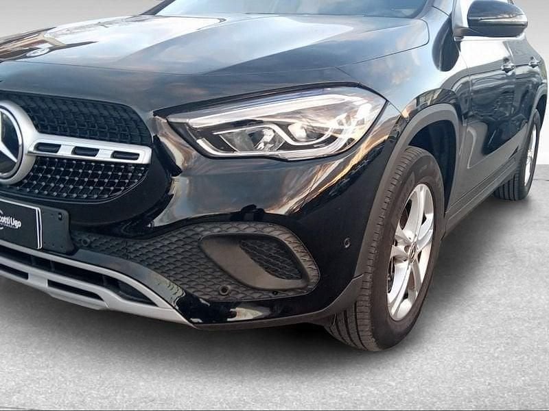Usata Mercedes GLA180 116 CV (85 kW) 2023 Nero SUV