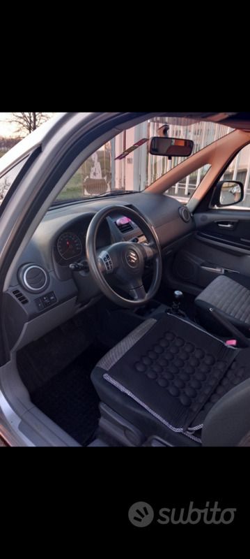 Usata Suzuki SX4 107 CV (78 kW) 2008 Grigio SUV