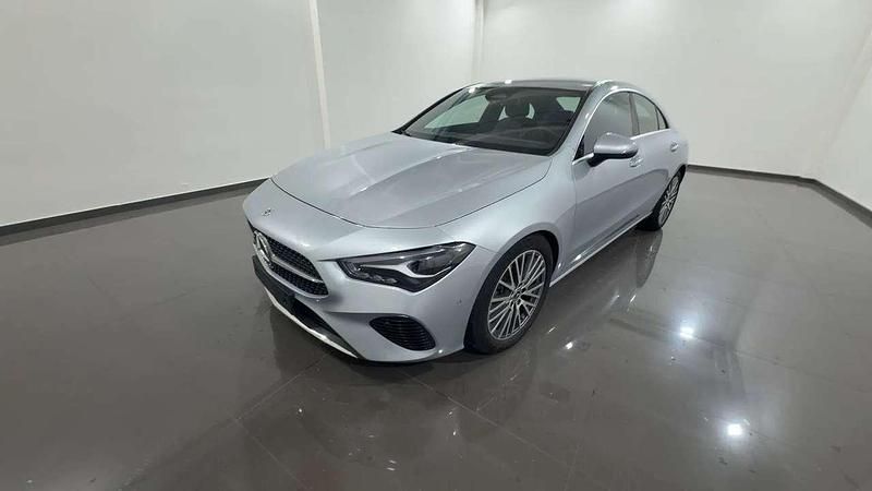 Argento Usata 2024 Mercedes CLA180 Luxury Berlina | 31.990 € (Buon prezzo) - Immagine 1/4