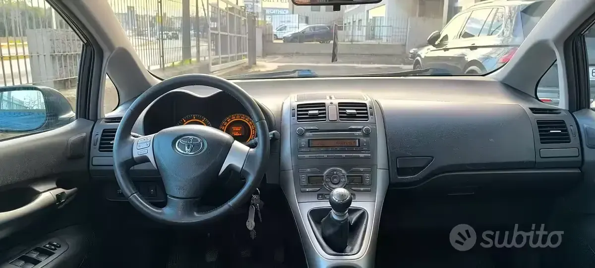 Usata Toyota Auris 177 CV (130 kW) 2007 Nero Berlina