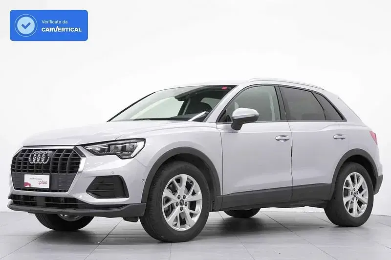 Begagnad Audi Q3 Business 190 HK (139 kW) 2022 SUV
