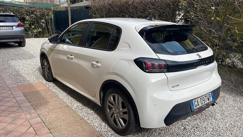 Usata Peugeot 208 Active 75 CV (55 kW) 2020 Bianco Utilitaria