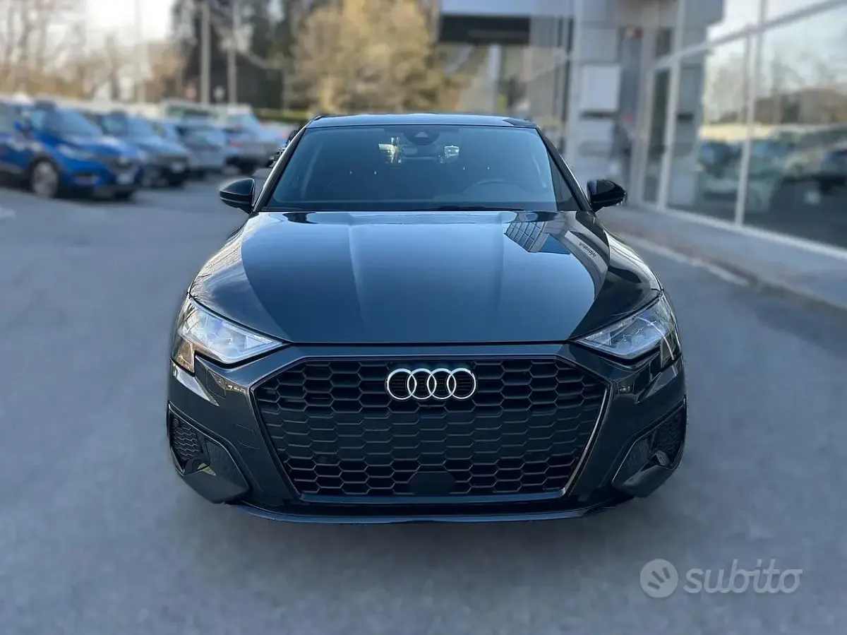 Usata Audi A3 Advanced 110 CV (80 kW) 2022 Grigio Berlina
