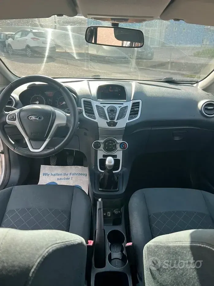 Usata Ford Fiesta 2012 Grigio Utilitaria