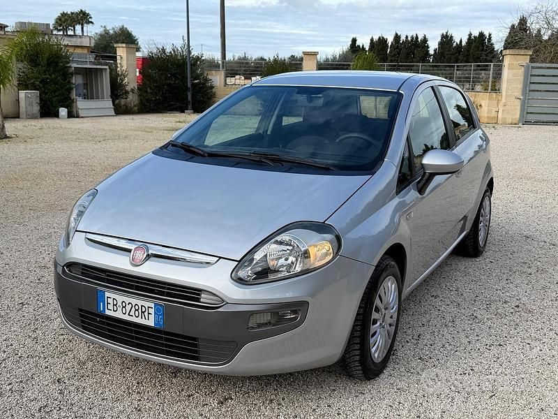 Usata Fiat Punto Evo Dynamic 77 CV (56 kW) 2010 Grigio Utilitaria