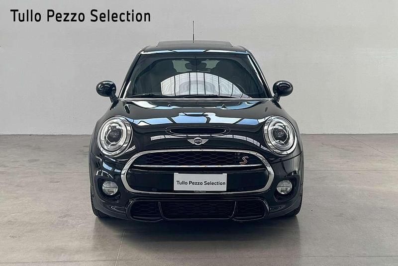 Usata Mini Cooper SD Hype 170 CV (125 kW) 2016 Midnight black metal Utilitaria