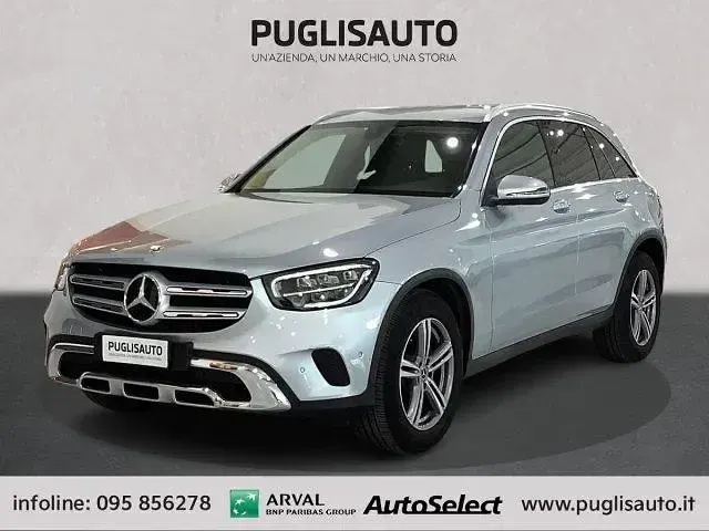Usata Mercedes GLC200 Business 163 CV (119 kW) 2021 Argento SUV