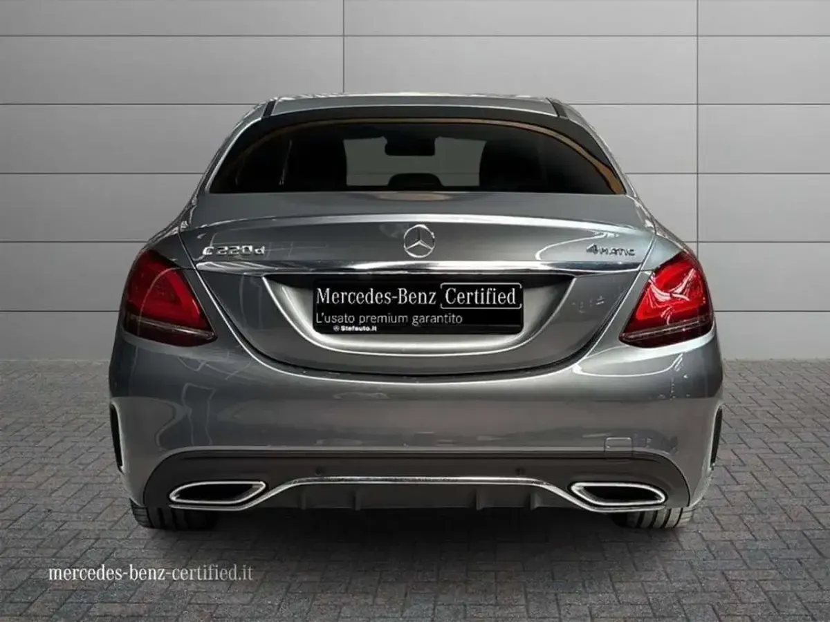 Usata Mercedes C220 Premium 194 CV (142 kW) 2019 Grigio selenite Berlina