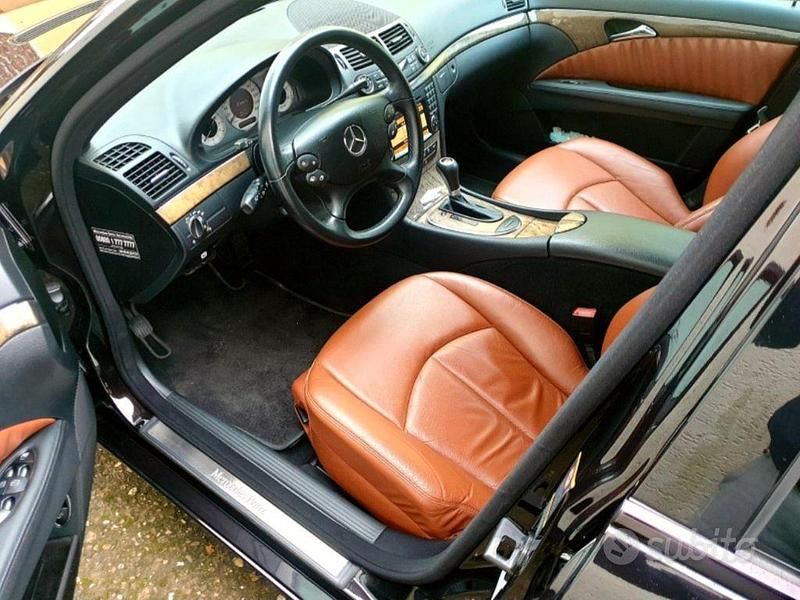 Usata Mercedes E220 Avantgarde 170 CV (125 kW) 2009 Nero Station wagon