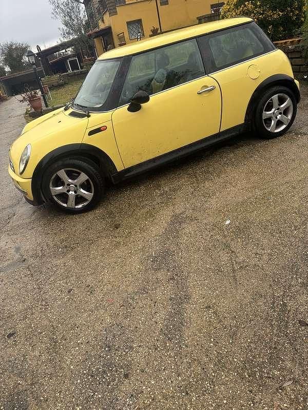 Usata Mini One D 95 CV (69 kW) 2003 Utilitaria