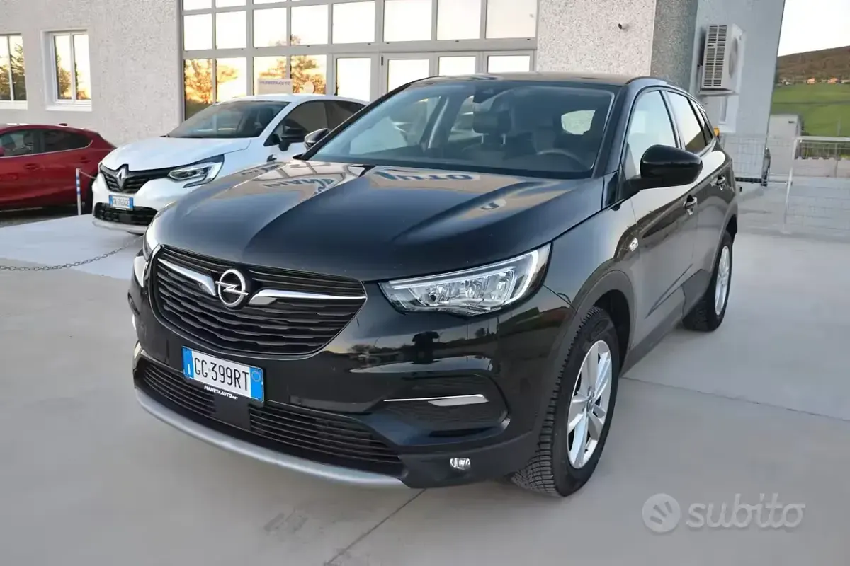 Usata Opel Grandland X Business Elegance 131 CV (96 kW) 2021 Nero SUV