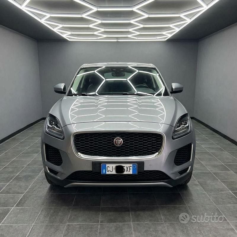 Usata Jaguar E-Pace R-Dynamic 180 CV (132 kW) 2018 Grigio SUV