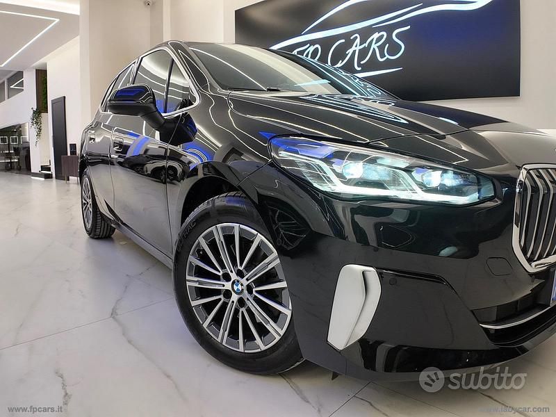 Usata BMW 218 Active Tourer Luxury Line 150 CV (110 kW) 2023 Nero Monovolume