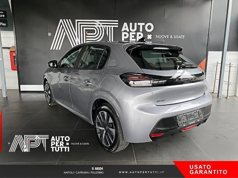 Usata Peugeot 208 Active 101 CV (74 kW) 2024 Grigio scuro Utilitaria