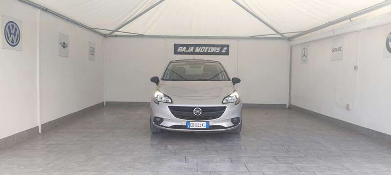 Usata Opel Corsa 69 CV (50 kW) 2019 Argento Berlina