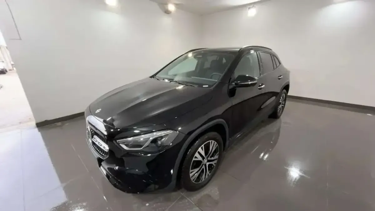 Usata Mercedes GLA200 Advanced Plus 150 CV (110 kW) 2024 Nero SUV