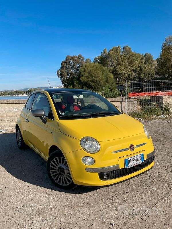 Usata Fiat 500 75 CV (55 kW) 2009 Giallo Utilitaria