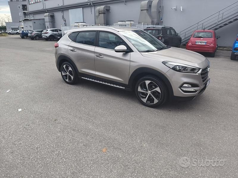 Usata Hyundai Tucson Xpossible 2015 Grigio SUV