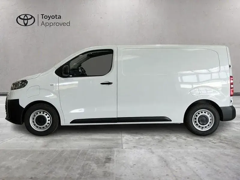 Usata Toyota Proace Comfort 61 kW (84 CV) 2024 Bianco Monovolume