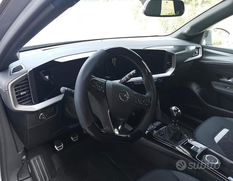 Usata Opel Mokka 110 CV (80 kW) 2021 Grigio SUV