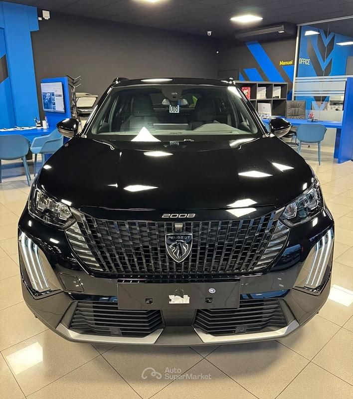Usata Peugeot 2008 Allure 102 CV (75 kW) 2024 Nero SUV