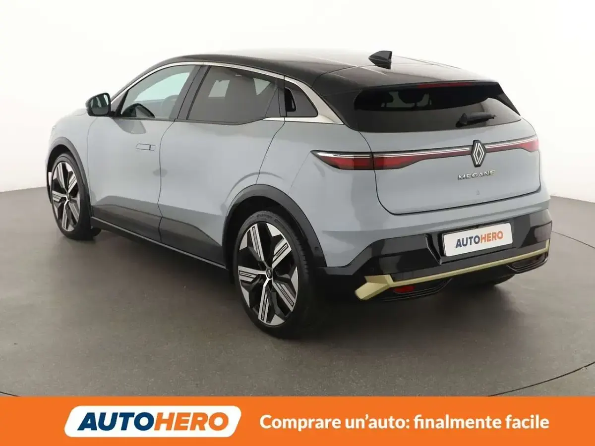 Usata Renault Megane E-Tech Iconic 160 kW (218 CV) 2022 Grigio Berlina