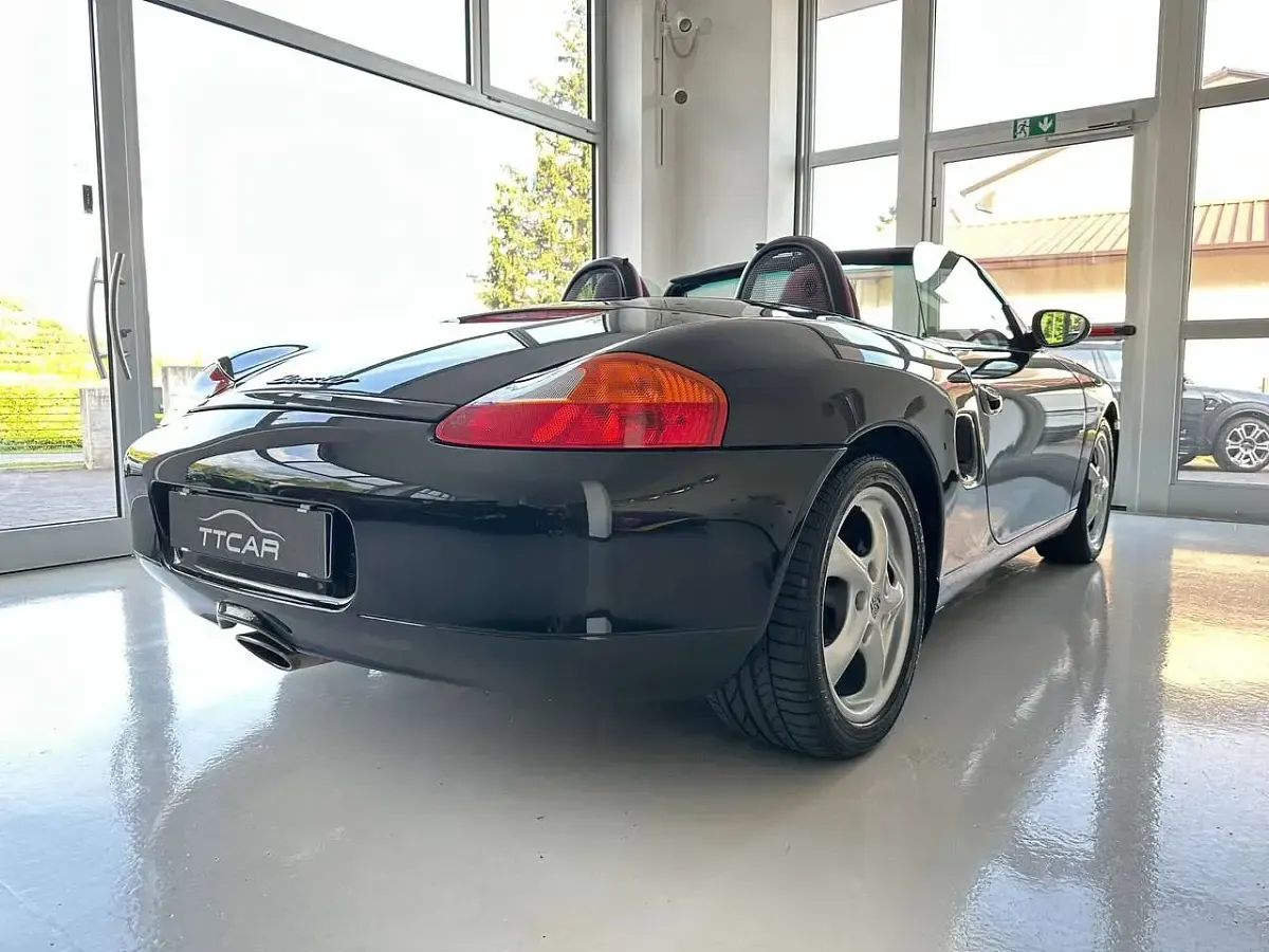 Usata Porsche Boxster 204 CV (150 kW) 1998 Schwarz metallic Cabrio