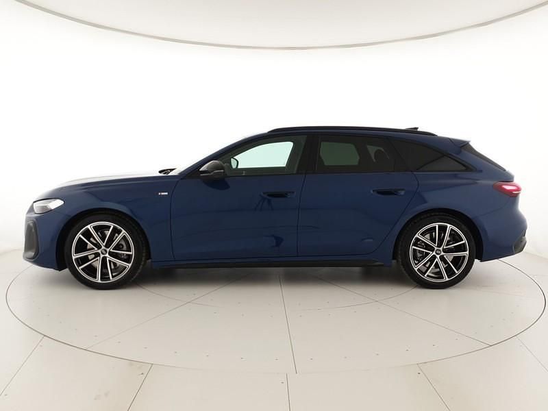 Nuova Audi A5 S-Line 204 CV (150 kW) 2025 Blu ascari metallizzato Station wagon