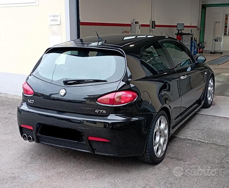 Usata Alfa Romeo 147 GTA 2003 Nero Utilitaria