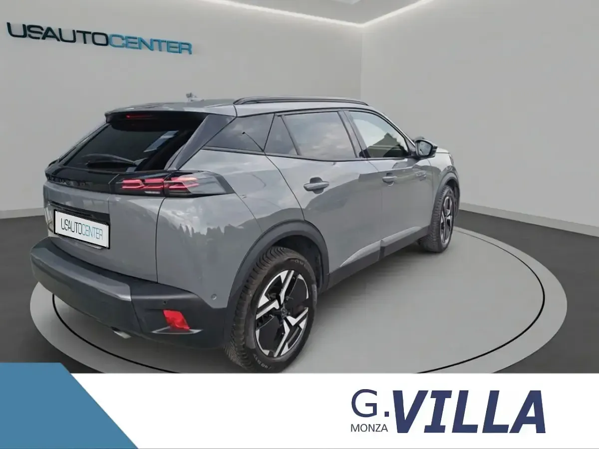 Usata Peugeot 2008 Allure 145 CV (106 kW) 2023 Nero SUV