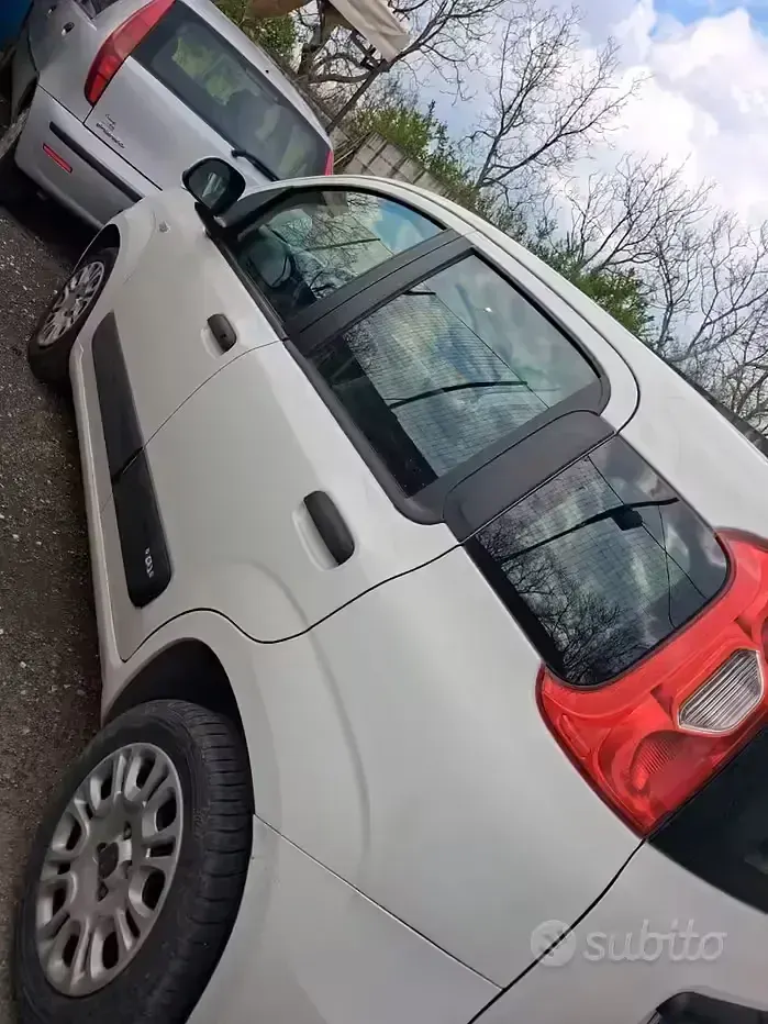 Usata Fiat Panda 75 CV (55 kW) 2012 Bianco Utilitaria