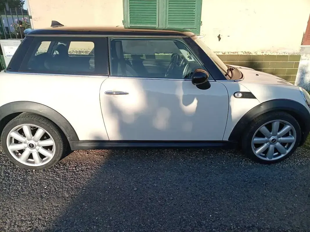 Usata Mini Cooper D 116 CV (85 kW) 2006 Utilitaria