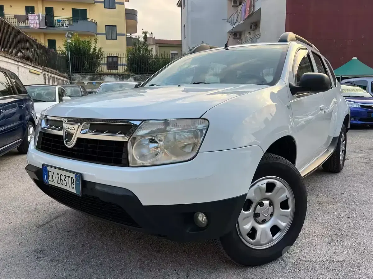 Usata Dacia Duster Lauréate 107 CV (78 kW) 2011 SUV