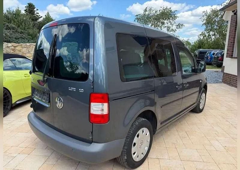 Usata VW Caddy 102 CV (75 kW) 2005 Grigio Monovolume