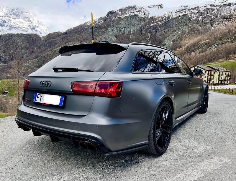 Usata Audi RS6 Ambiente 560 CV (411 kW) 2015 Grigio Station wagon