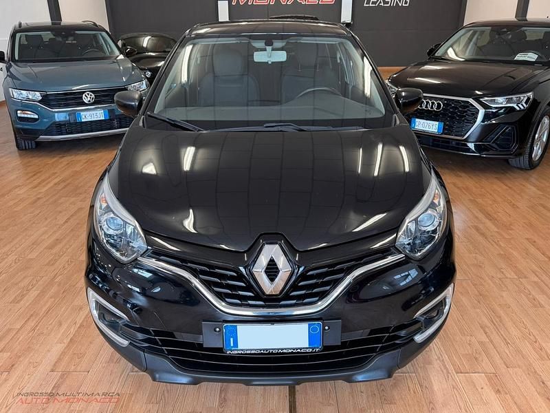 Usata Renault Captur 90 CV (66 kW) 2019 Nero SUV