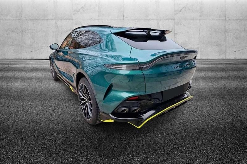 Usata Aston Martin DBX 707 CV (519 kW) 2023 Verde SUV