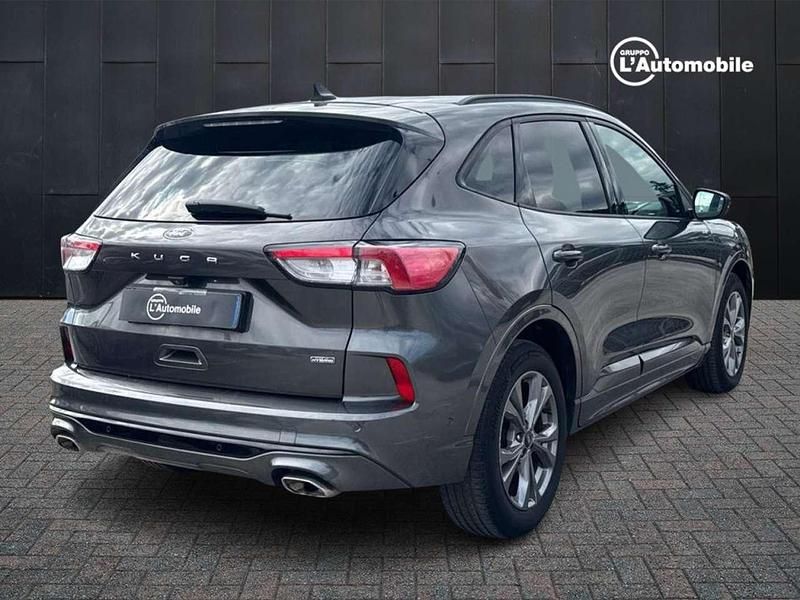 Usado Ford Kuga ST-Line 152 CV (111 kW) 2021 Gris SUV
