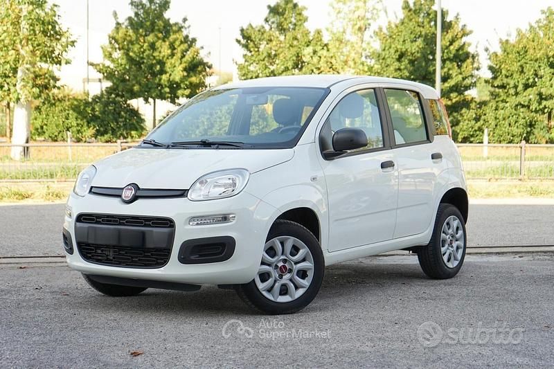 Usata Fiat Panda Lounge 86 CV (63 kW) 2020 Bianco Utilitaria