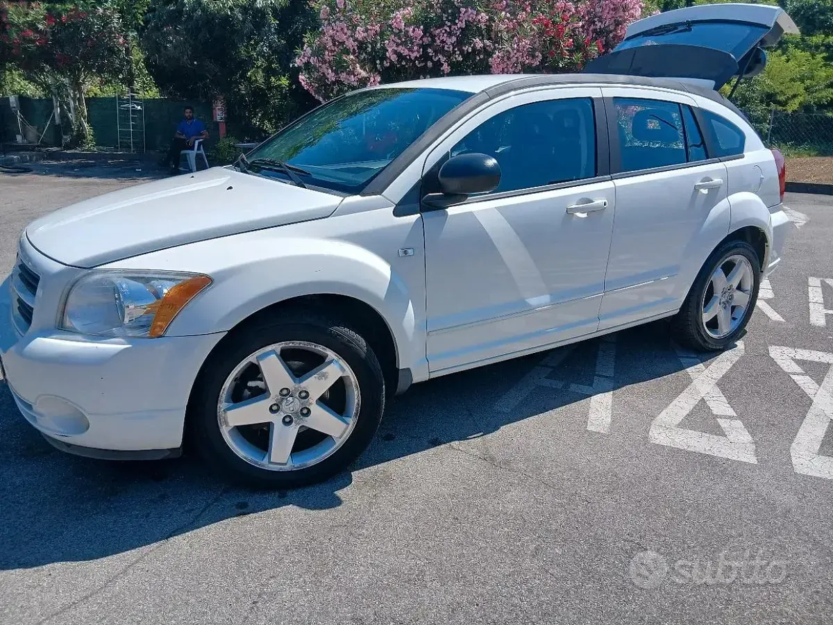 Usata Dodge Caliber SXT 140 CV (102 kW) 2008 Bianco Utilitaria