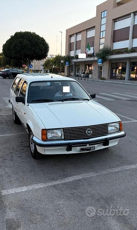 Usata Opel Rekord S 101 CV (74 kW) 1980 Bianco Station wagon