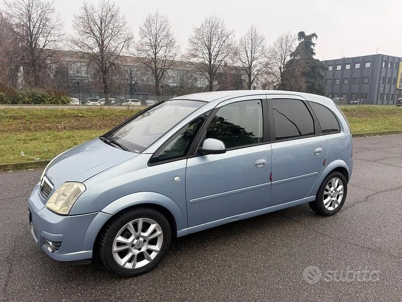 Usata Opel Meriva Cosmo 99 CV (72 kW) 2008 Blu Monovolume
