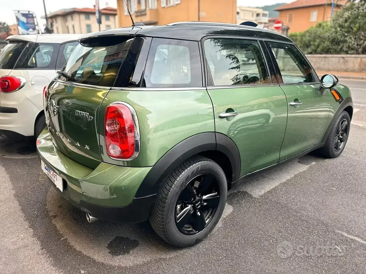 Usata Mini Cooper D 111 CV (81 kW) 2016 Verde Utilitaria
