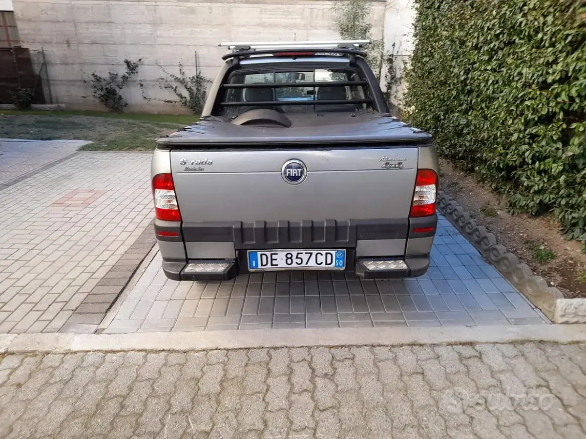 Usata Fiat Strada 2007 Grigio Pick-up