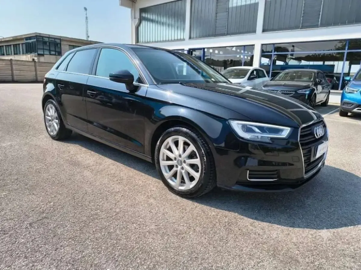Usata Audi A3 Admired 116 CV (85 kW) 2018 Antracite Berlina