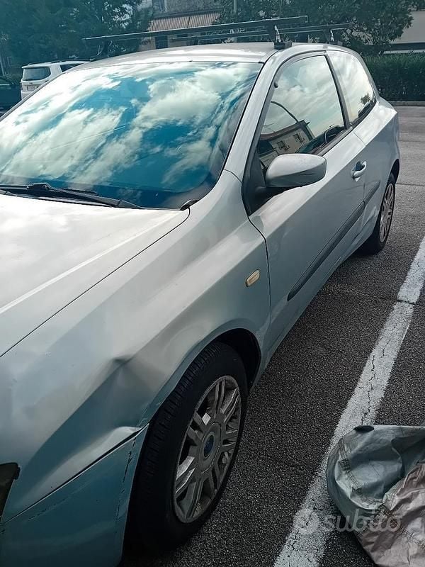 Blu Usata 2003 Fiat Stilo Dynamic Utilitaria | 1100 € (Super prezzo) - Immagine 1/4