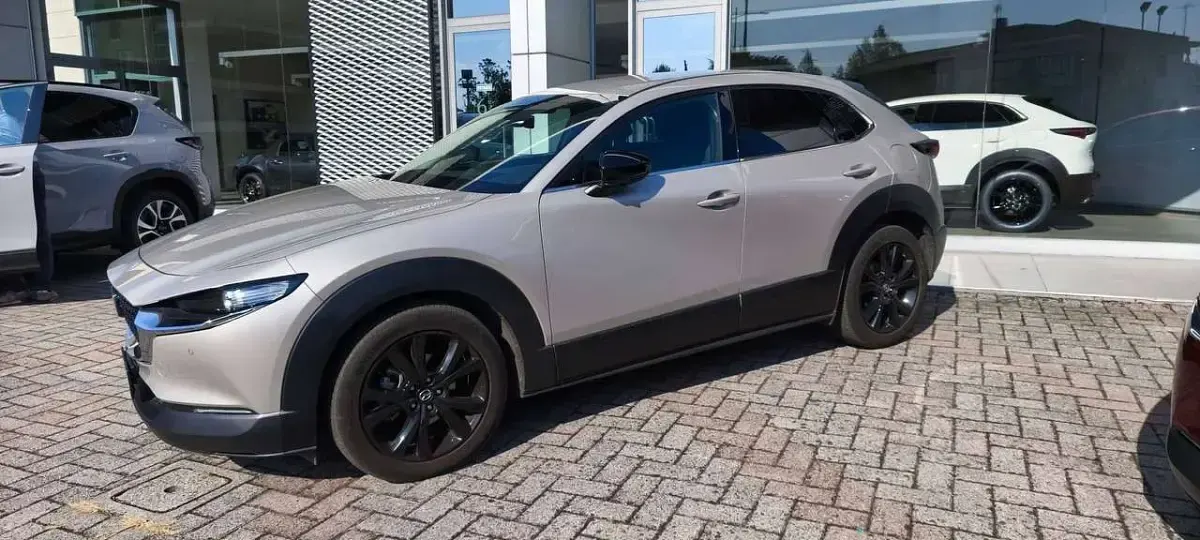 Usata Mazda CX-30 Homura-Line 122 CV (89 kW) 2023 Platinum quartz SUV
