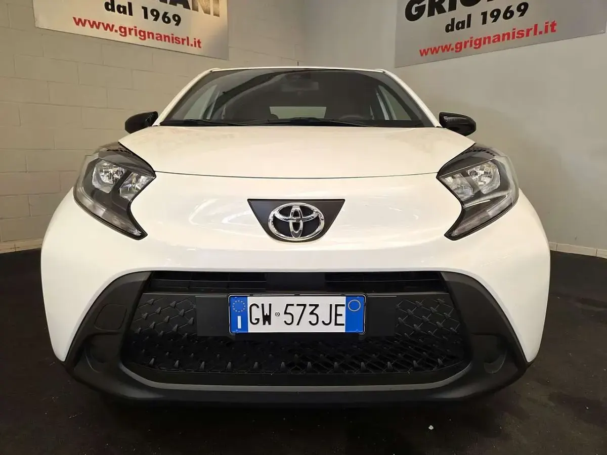 Usata Toyota Aygo X Active 72 CV (52 kW) 2024 Bianco SUV