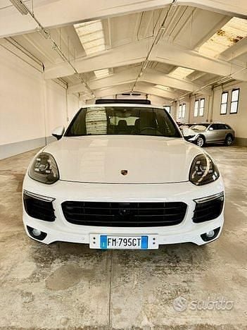 Usata Porsche Cayenne 262 CV (192 kW) 2017 Bianco SUV
