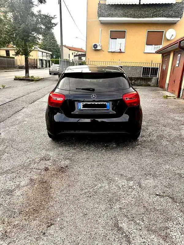 Usata Mercedes A200 Business 136 CV (100 kW) 2016 Utilitaria